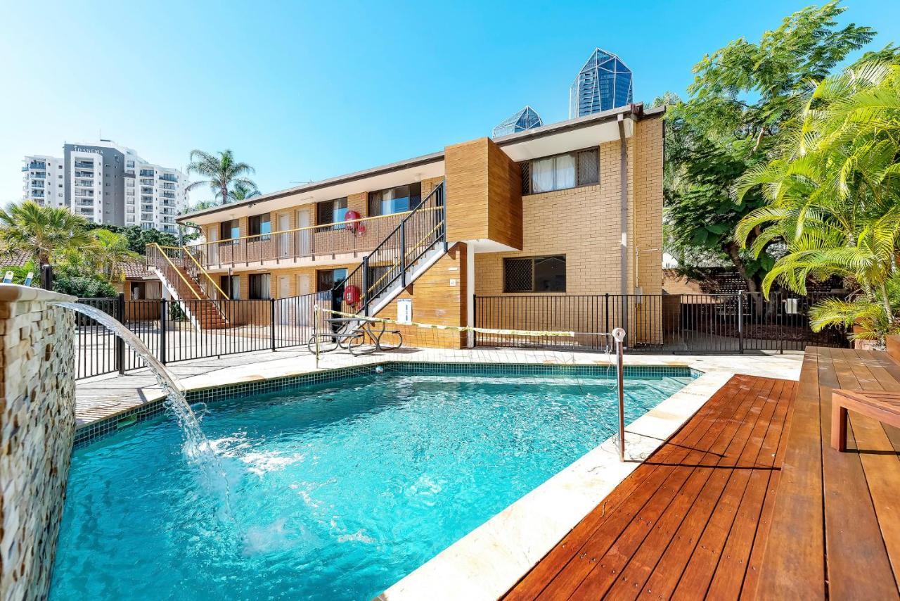Maxmee Backpackers Resort Gold Coast Extérieur photo